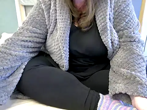marthabriest - MarthaBriest's free webcam - UK Sex Cams