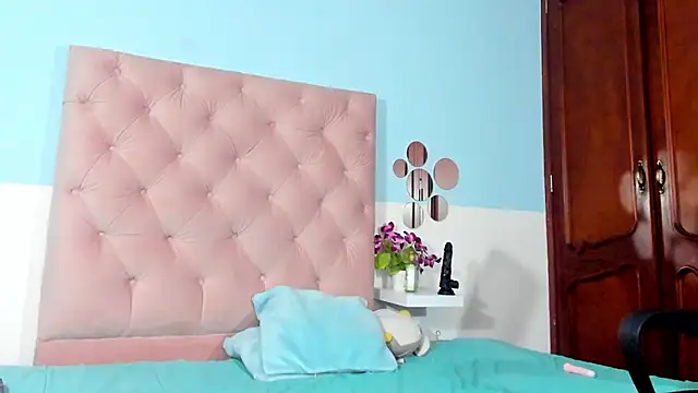 _agathaa__ - _AGATHAA__'s free webcam