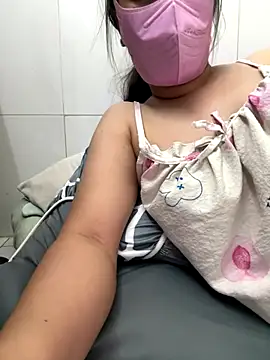 mores1_squirt - Mores1_Squirt's free webcam - UK Sex Cams