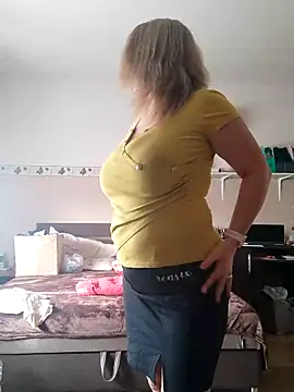 Elza01's Stripchat show and profile