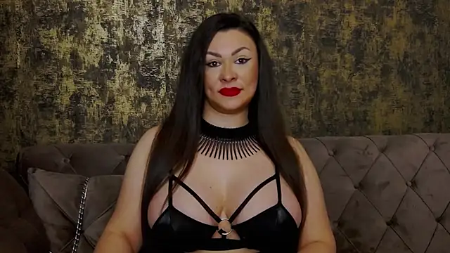 MistressAmberCrost
