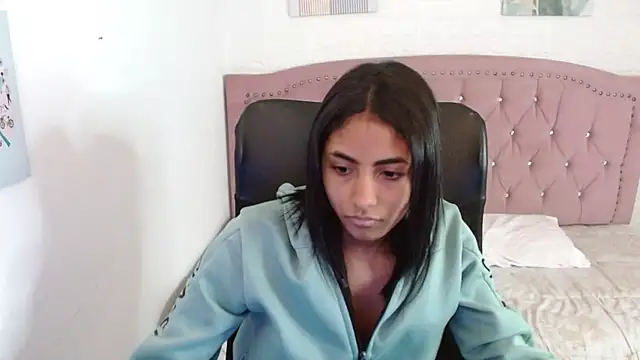 shaneelle - Shaneelle's free webcam - UK Sex Cams