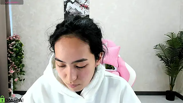 flirtyaura - FlirtyAura's free webcam