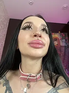 Molly__Moon