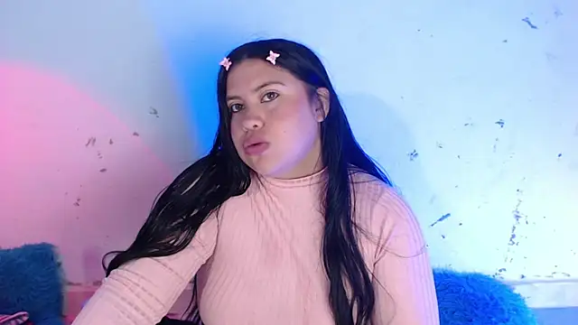 April_sexycurvi