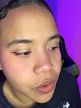 leila_22