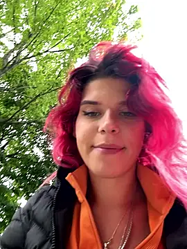 RiriRoseey from StripChat is Freechat
