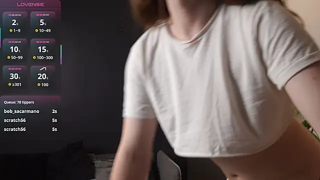 PeachyPixiee