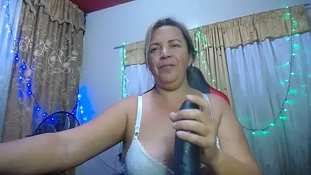 alina_maturehot