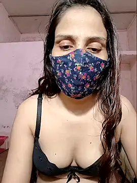 divinedivaa - DIVINEDIVAA's free webcam - UK Sex Cams