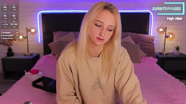 Selena_Lily