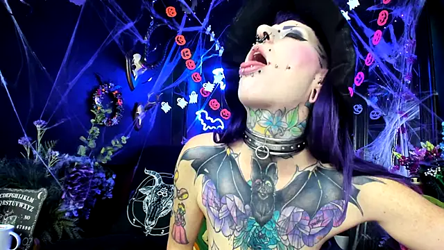 Purple_Coffin666 webcam