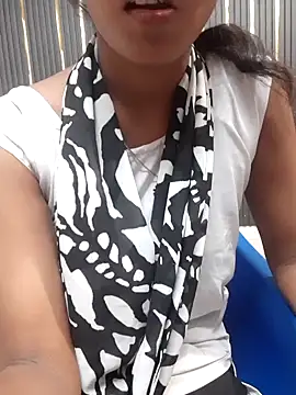navya67 - Navya67's free webcam