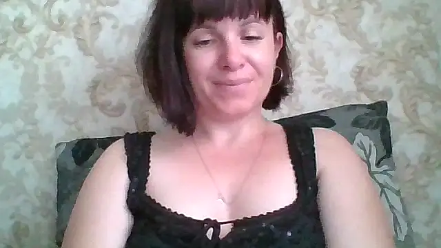 secretsienna_ - SecretSienna_'s free webcam