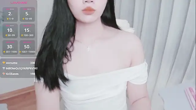 Crystal_Lea