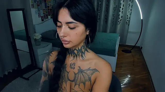 charimgsabrina - CharimgSabrina's free webcam - UK Sex Cams
