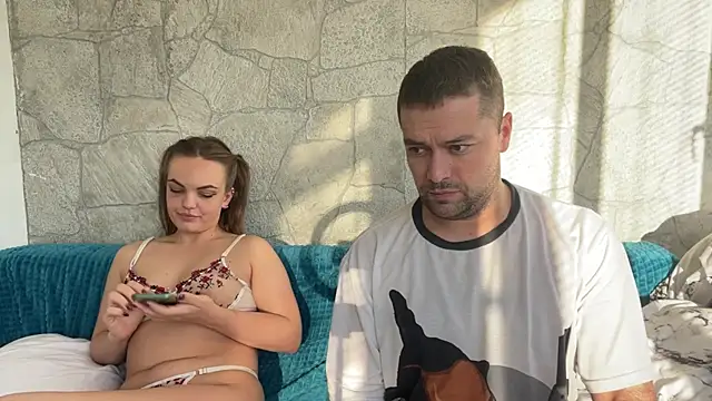 deeplookscouple - Deeplookscouple's free webcam - UK Sex Cams