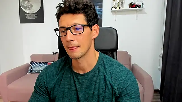 brutusk08 (Ask my age) - Jerk off and cum in open chat.