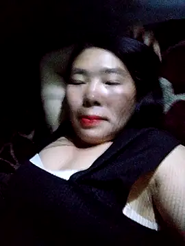  quynhkoolbae chat room