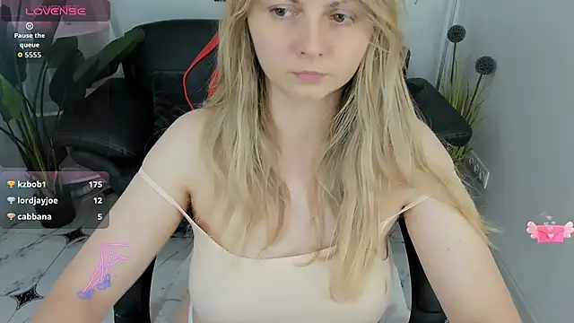 SmilingEmily_