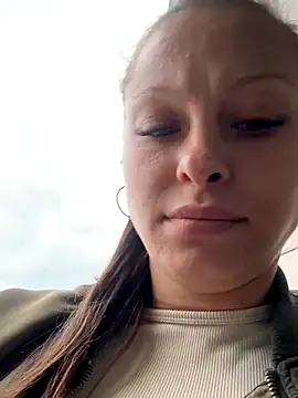 jessie_queen_1 - Jessie_Queen_1's free webcam - UK Sex Cams