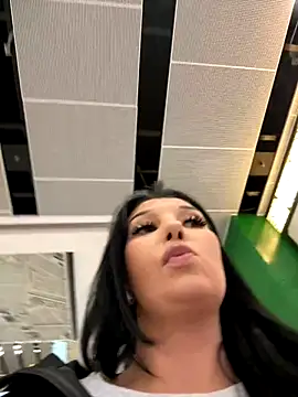 Tisha_Busty