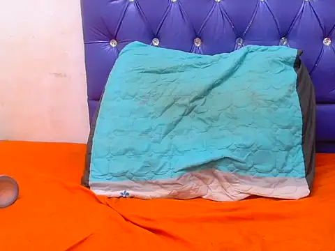 NaughtyNicoleXX2