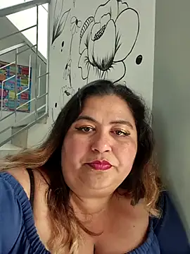 curvy_diva_