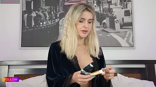  Sarah-Hart chat room