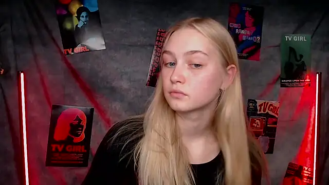  MademoiselleCl chat room