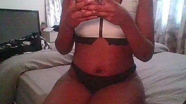 tastee1x - Tastee1x's free webcam