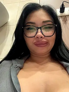 Mia_stepMOM