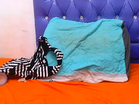 NaughtyNicoleXX2