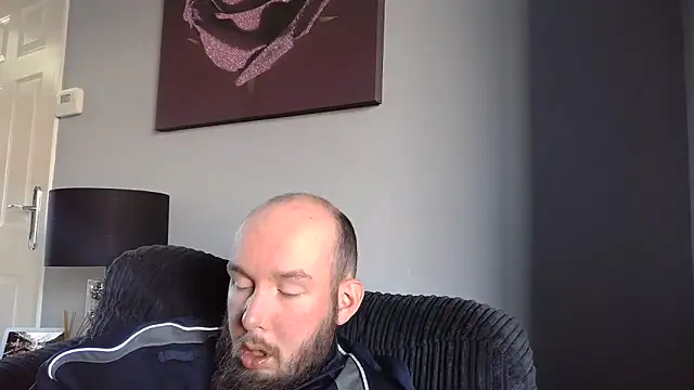 Chubbydan live cam screenshot male from United Kingdom on SexOnline.top – Live Cams, Videos, GIFs & Chat