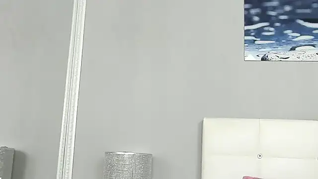  JuliaHunts chat room