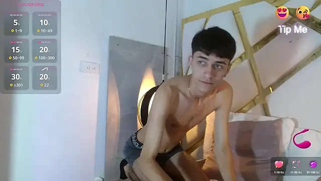 SmithFoxx live cam