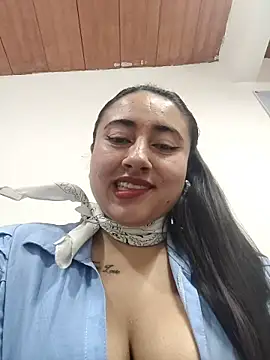 _Sarah-Office1