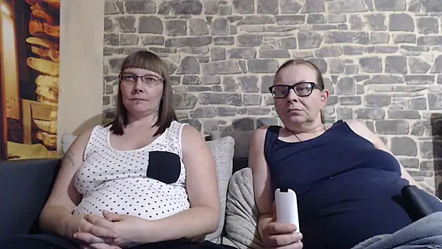 sweetphoenix76 - SweetPhoenix76's free webcam - UK Sex Cams