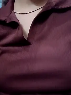 Aachal_7 on StripChat
