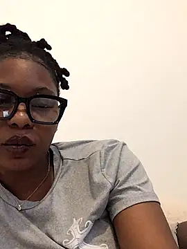 CurvyGoddessXxx