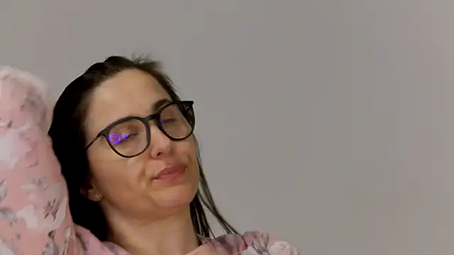 sophieerain - SophieeRain's free webcam - UK Sex Cams