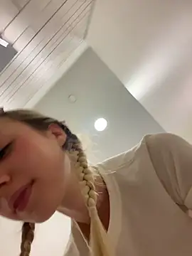 Lia__Love