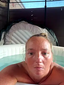 JustYourNormalCouple from StripChat is Freechat