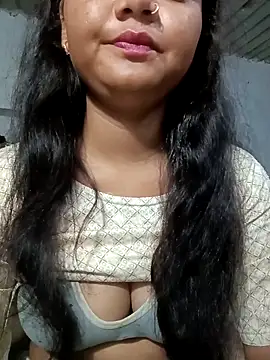 Hot_Shredha