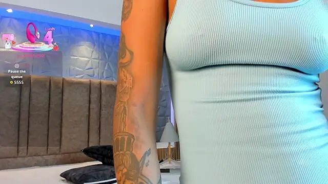 saracorraless - Saracorraless's free webcam - UK Sex Cams