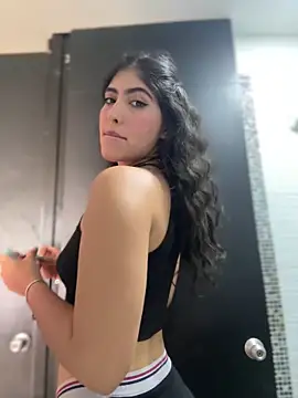 gaby_zahir_ - Gaby_zahir_'s free webcam - UK Sex Cams