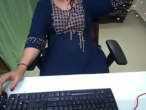 cute_aarushii - Cute_Aarushii's free webcam - UK Sex Cams