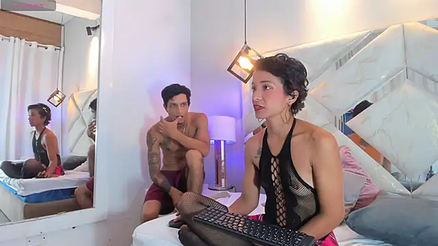 Annie_Maxx