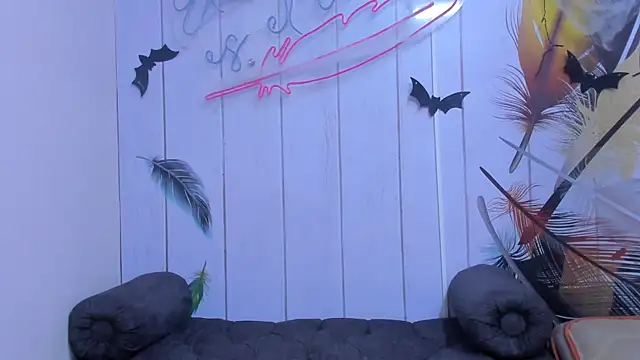 Meneaterss live cam