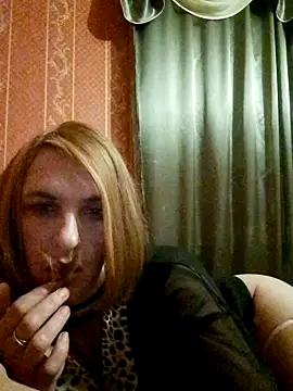 LaraDiva7799